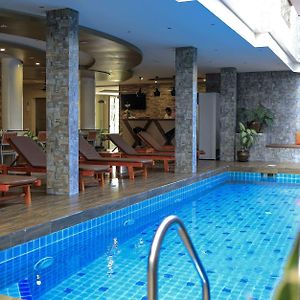 Triton Beach Hotel & Spa